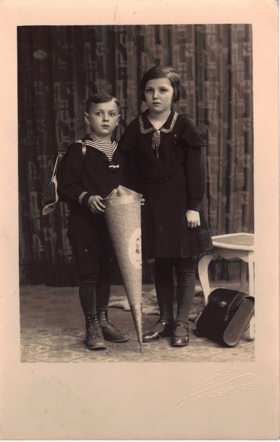Zdjcie wykonane w Atelier Gustav Juncker.